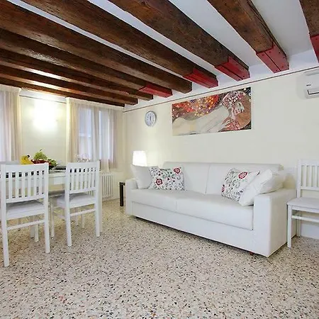 Alberto In アパート *